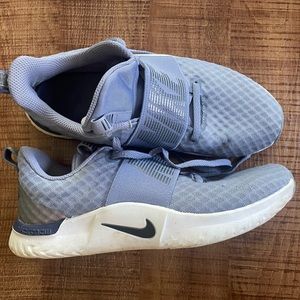 In-Season TR 9 Stellar Indigo/Gridiron Women’s Nike Shoes